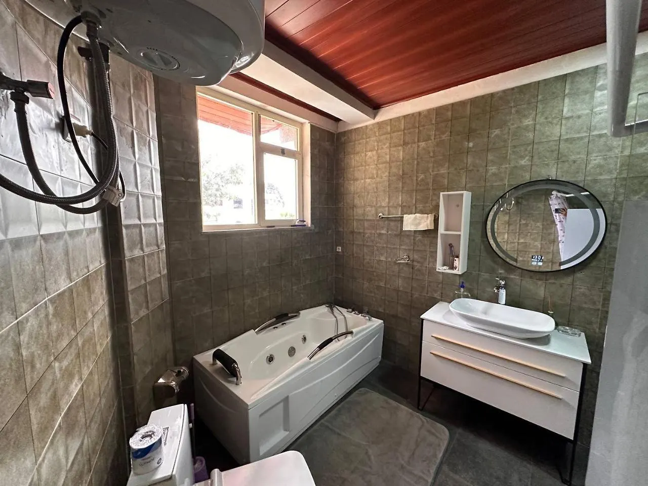 Séjour chez l'habitant Kebena Spacious Room With Private Jacuzzi And Walk In Closet Addis-Abeba Éthiopie
